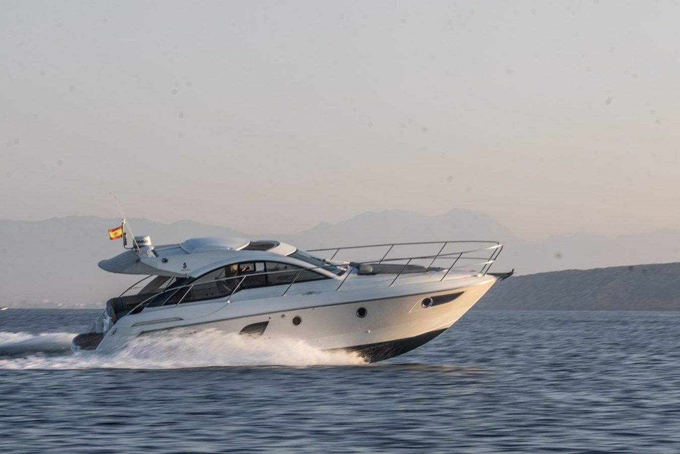 Купить яхту BENETEAU 38 GT 37 в Shestakov Yacht Sales