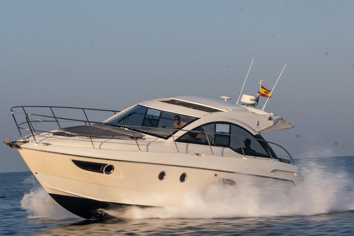 Купить BENETEAU 38 GT 2012