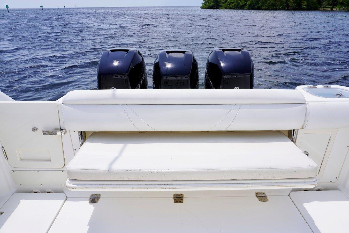 best yacht sales deals Lions Den - Boston Whaler