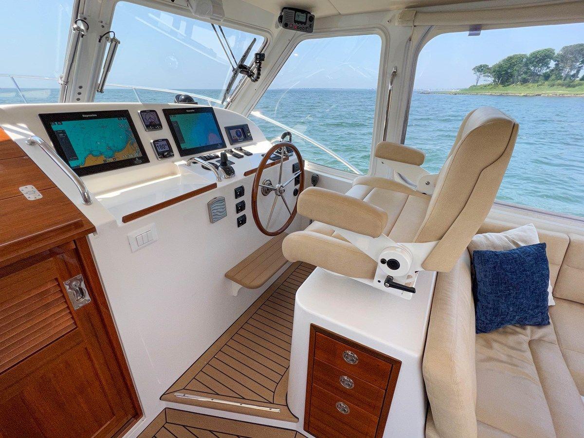 Купить яхту Highlander 2017 в Shestakov Yacht Sales