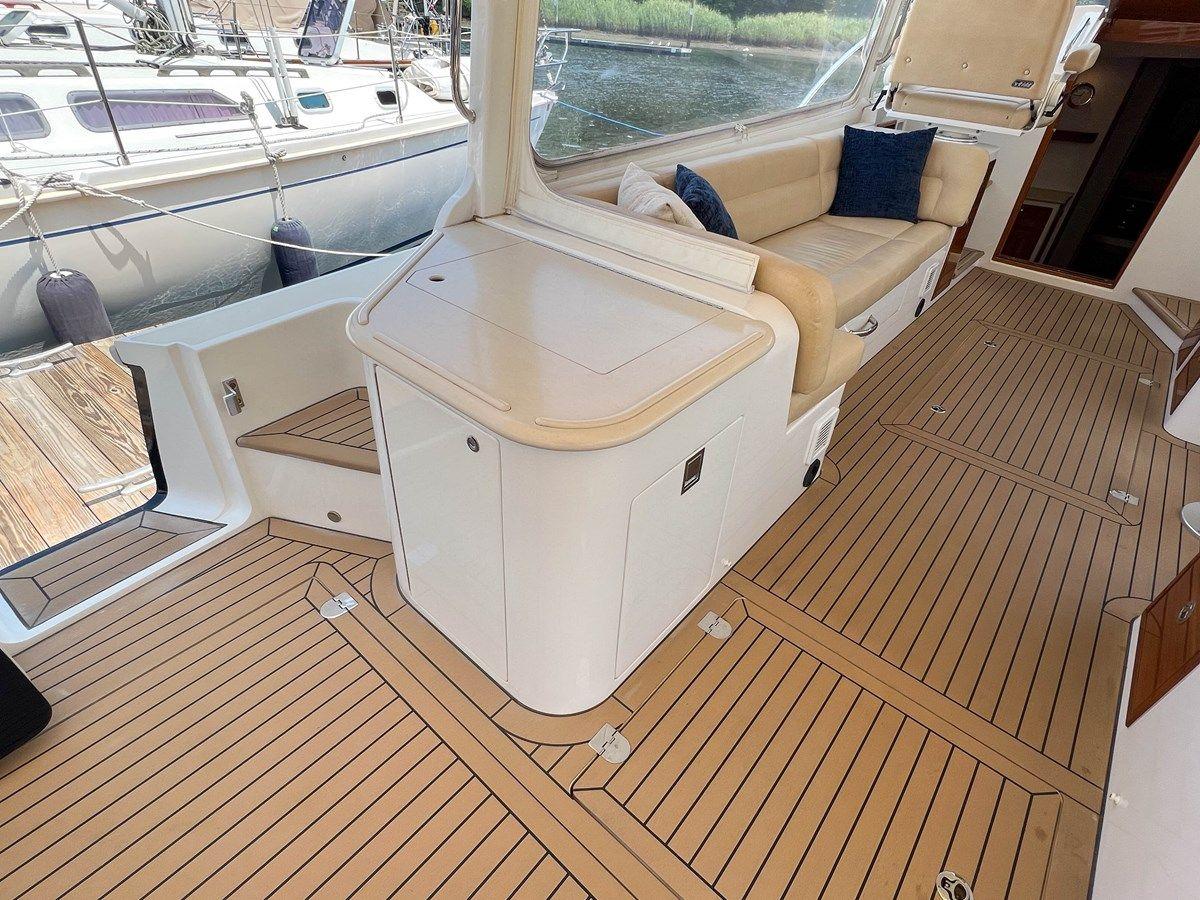 Купить яхту Highlander 2017 в Shestakov Yacht Sales