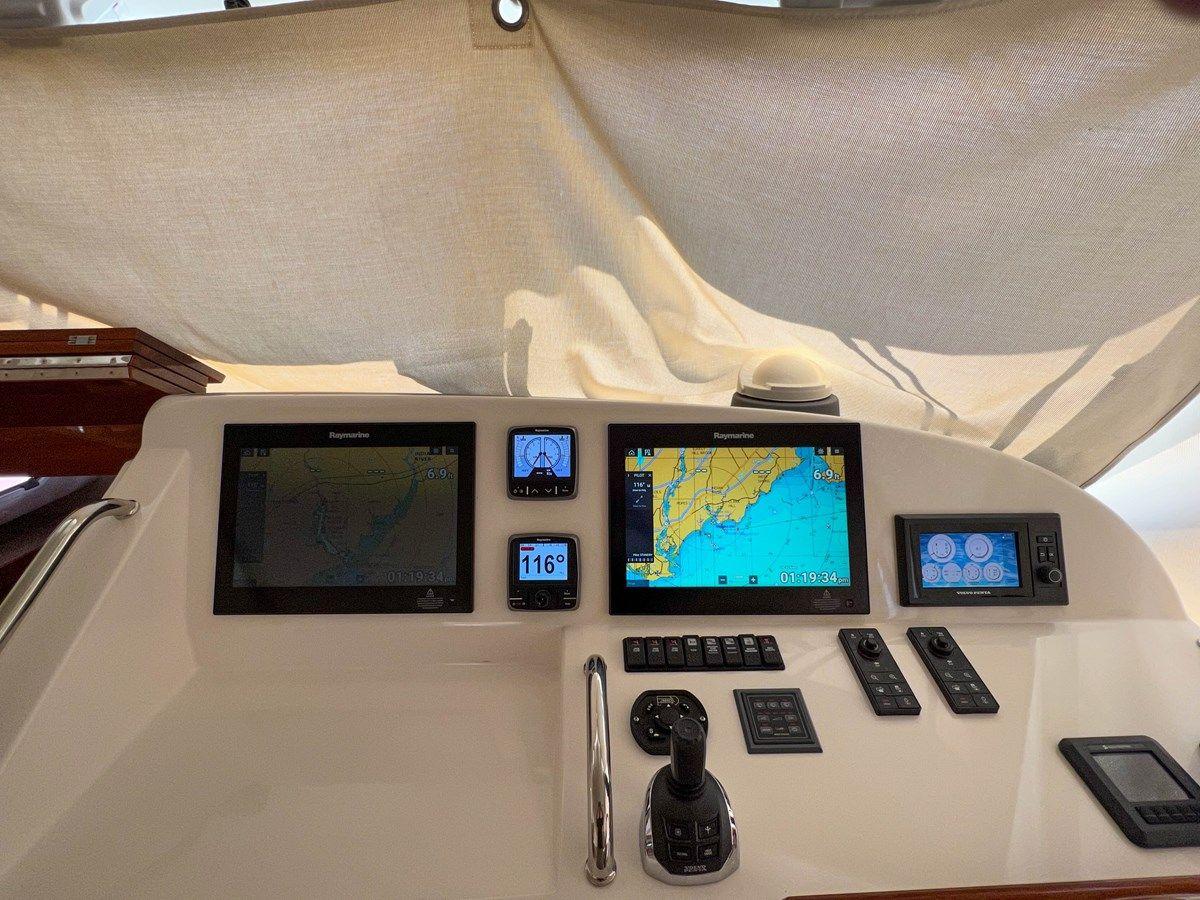 Продажа яхты Highlander 2017