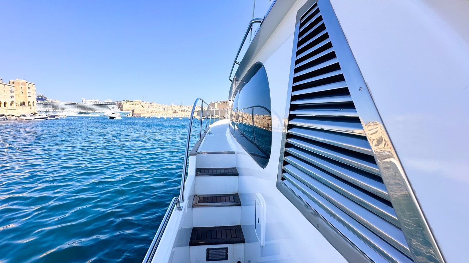 best yacht sales deals ATARAXIS - MAXIM YACHTS