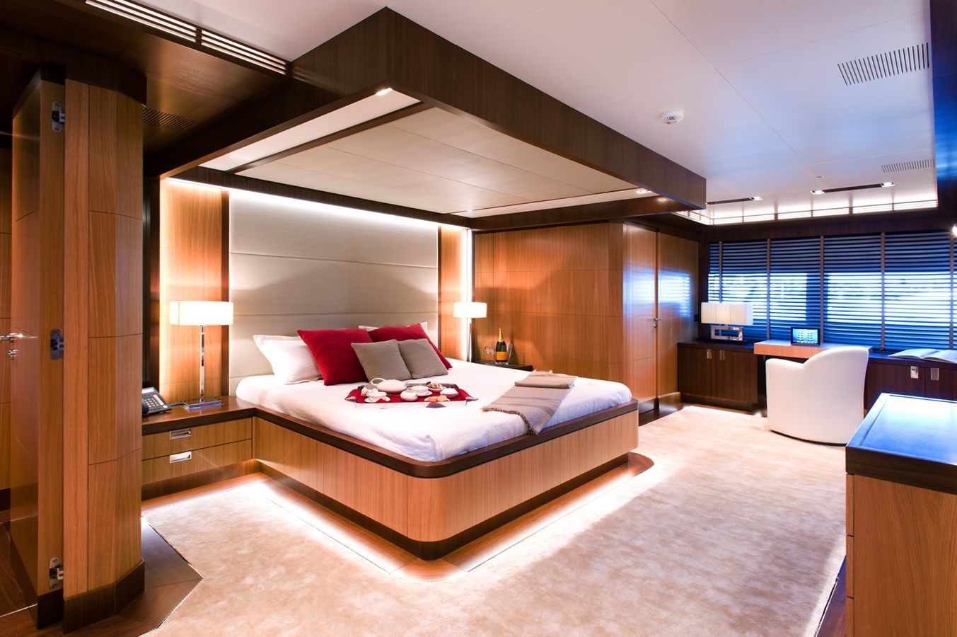 ARMADA - Columbus Yachts