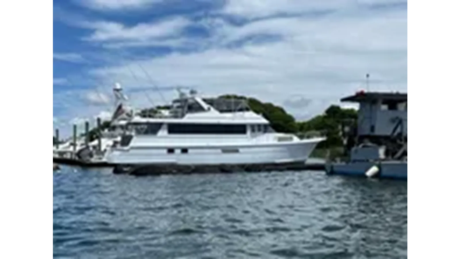 Купить 1999 Hatteras 74 Sport Deck Motor Yacht 74 Sport Deck