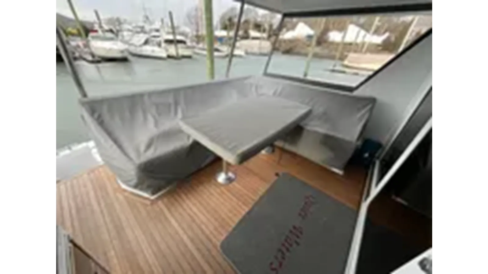 Продажа яхты 1999 Hatteras 74 Sport Deck Motor Yacht - Hatteras