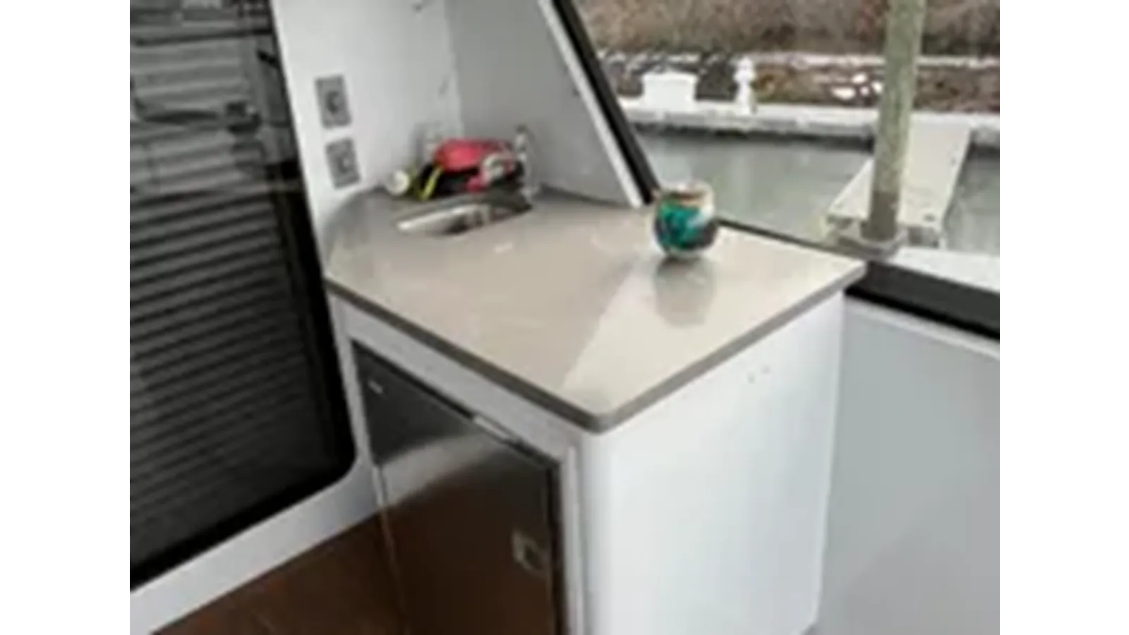 Купить яхту 1999 Hatteras 74 Sport Deck Motor Yacht - Hatteras в Shestakov Yacht Sales