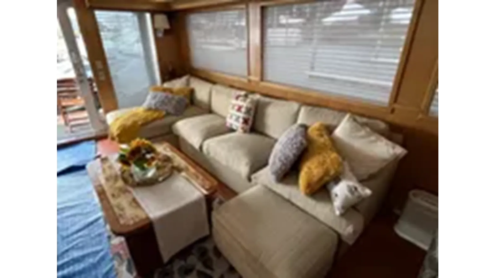 Купить яхту 1999 Hatteras 74 Sport Deck Motor Yacht - Hatteras в Shestakov Yacht Sales