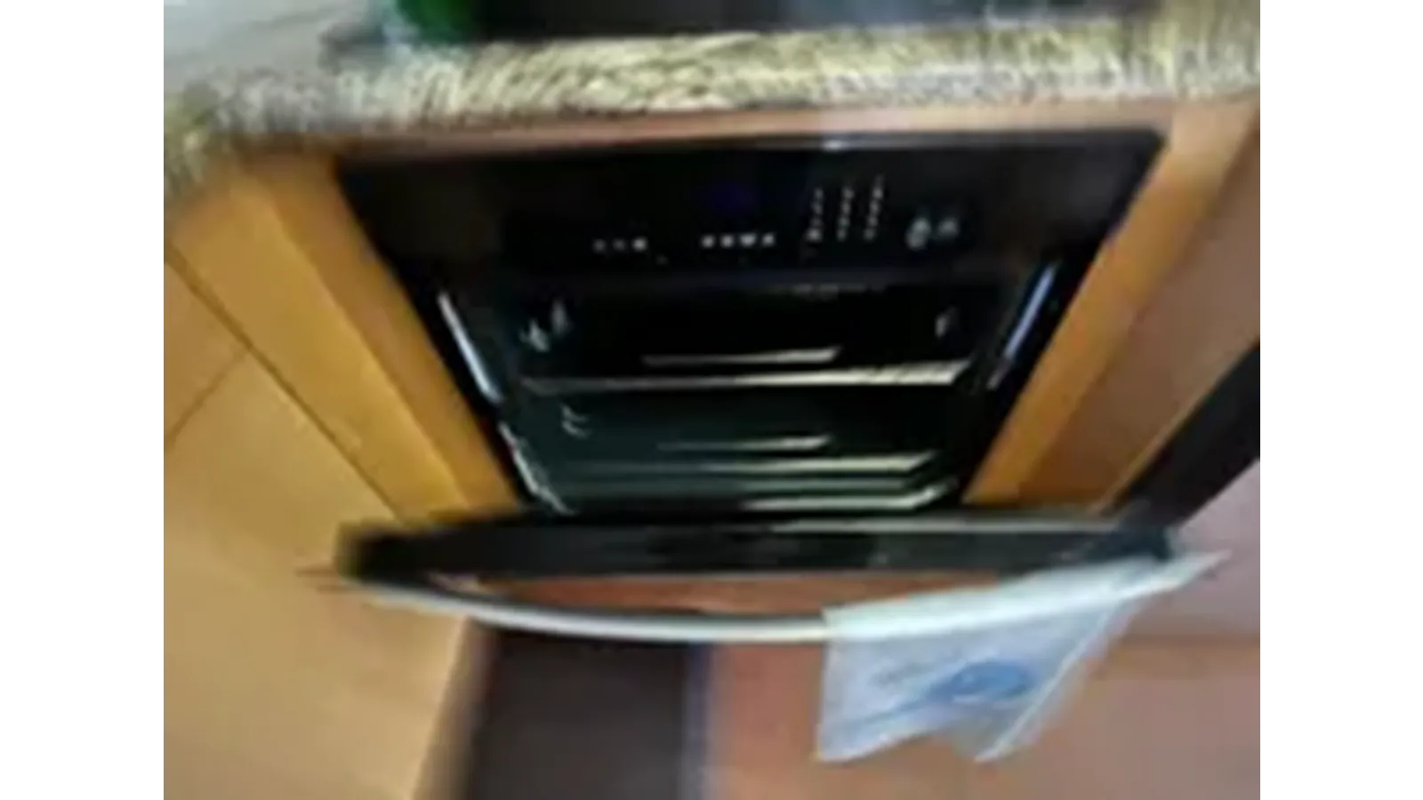 Лучшая цена на 1999 Hatteras 74 Sport Deck Motor Yacht 74