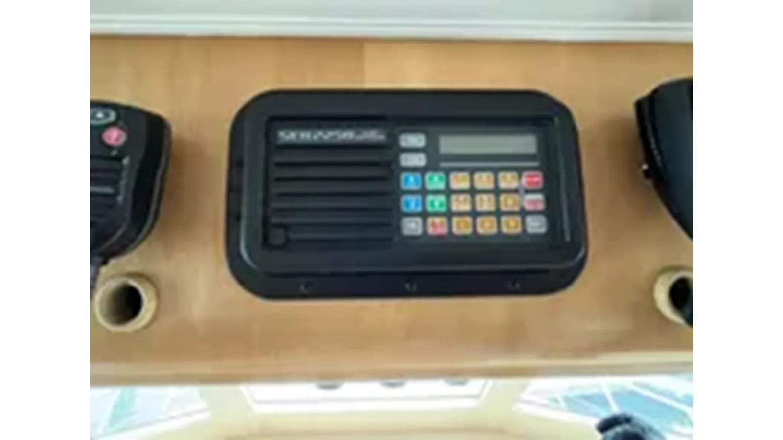 1999 Hatteras 74 Sport Deck Motor Yacht 1999