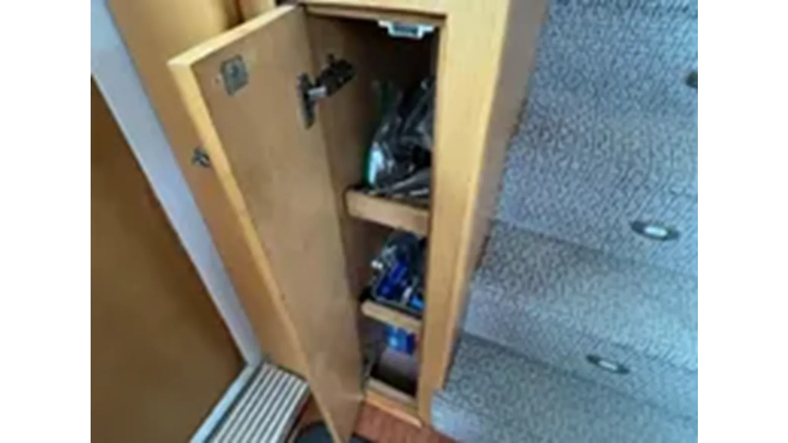 Стоимость яхты 1999 Hatteras 74 Sport Deck Motor Yacht 74