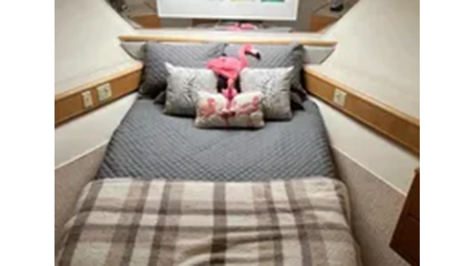 Купить яхту 1999 Hatteras 74 Sport Deck Motor Yacht 1999 в Shestakov Yacht Sales