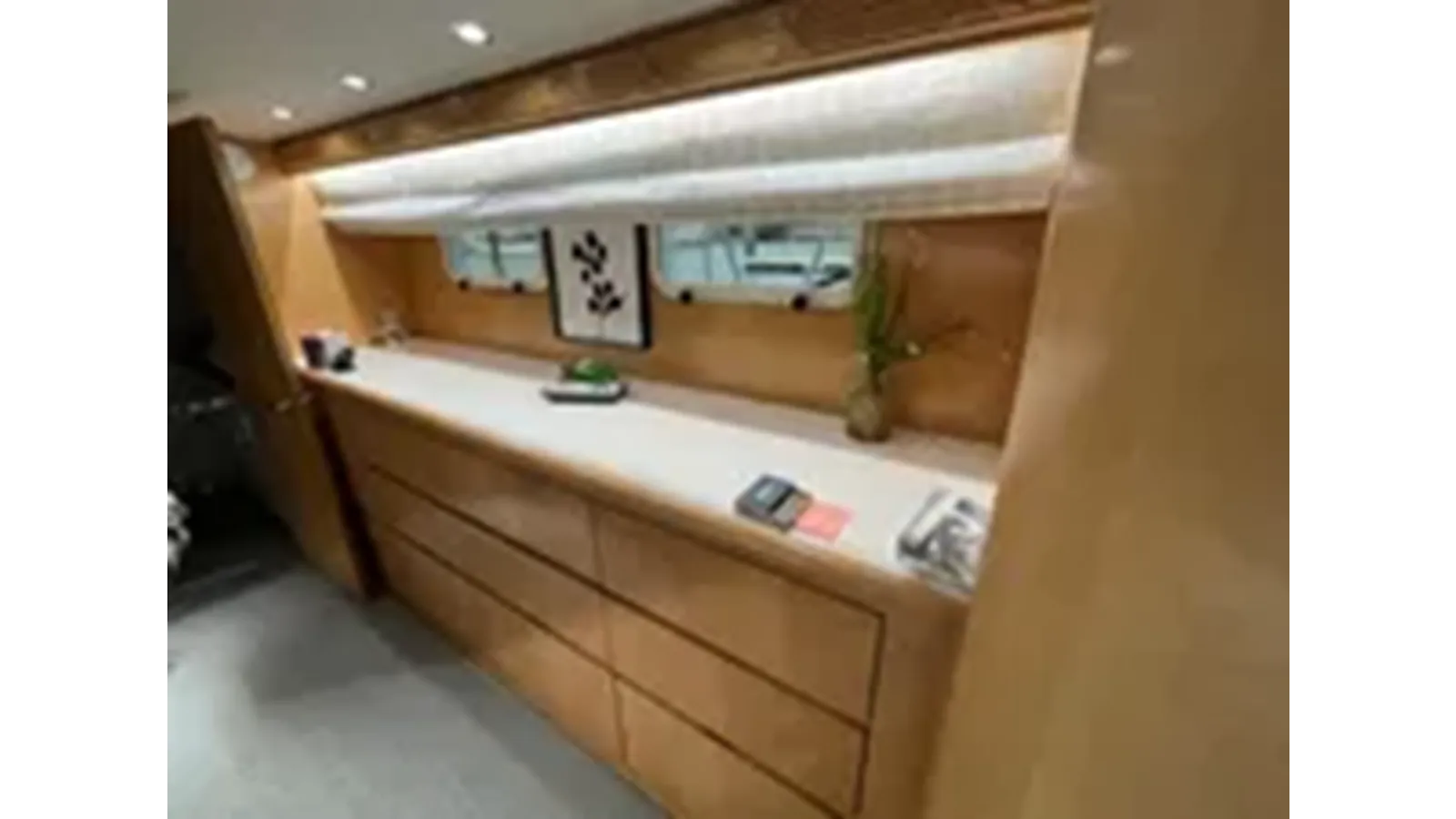 Лучшие предложения покупки яхты 1999 Hatteras 74 Sport Deck Motor Yacht 74