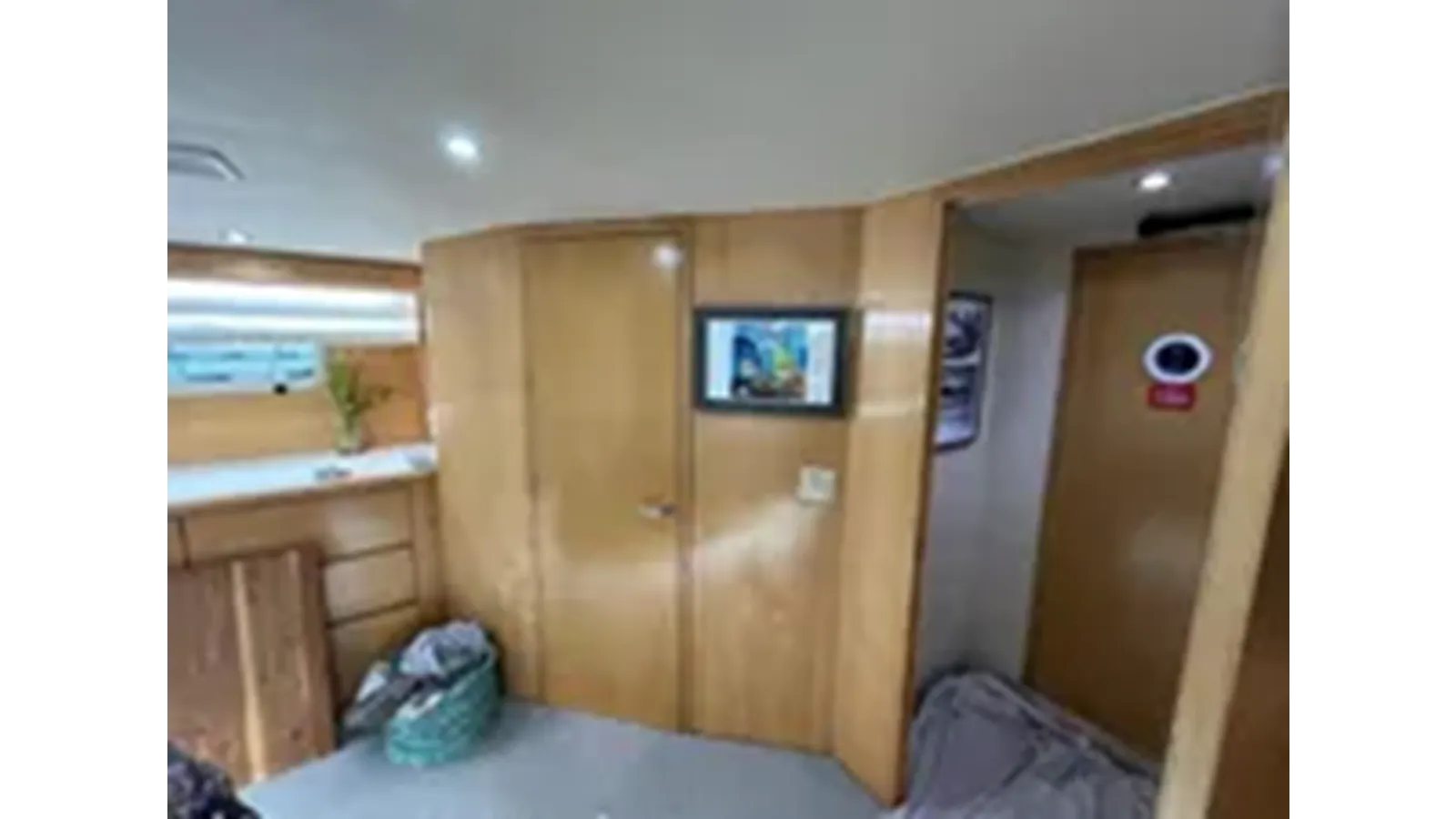 Стоимость яхты 1999 Hatteras 74 Sport Deck Motor Yacht 1999