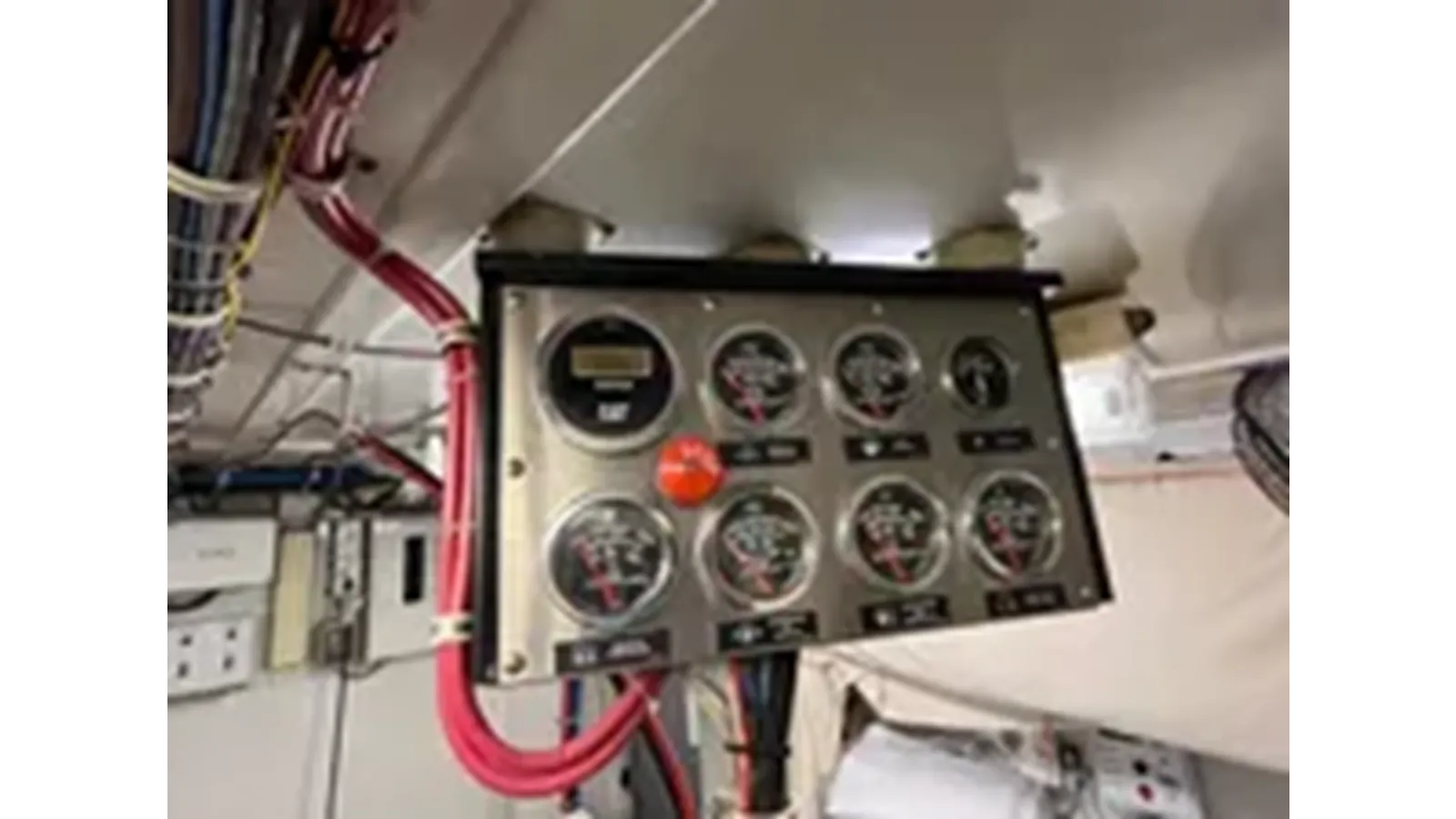 Купить 1999 Hatteras 74 Sport Deck Motor Yacht - Hatteras