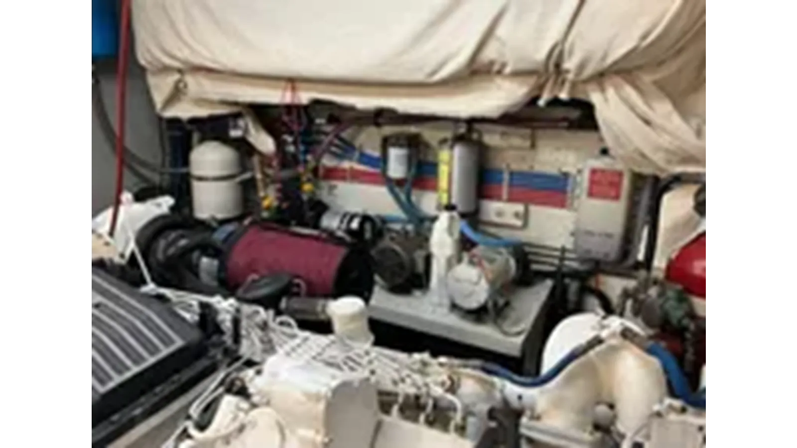 Продажа яхты 1999 Hatteras 74 Sport Deck Motor Yacht - Hatteras