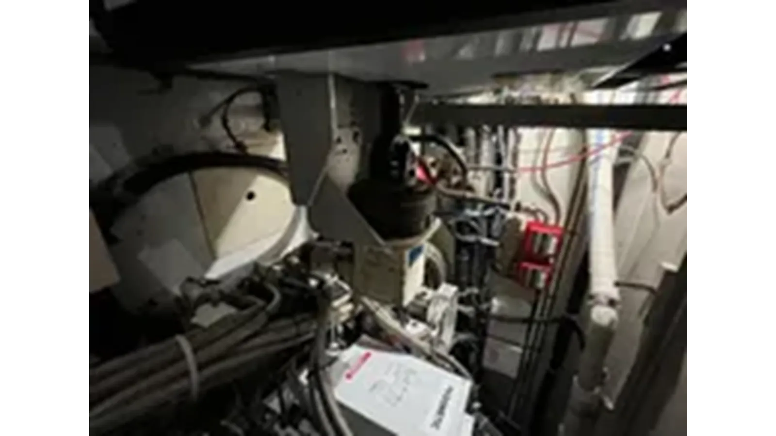 Лучшая цена на 1999 Hatteras 74 Sport Deck Motor Yacht 1999