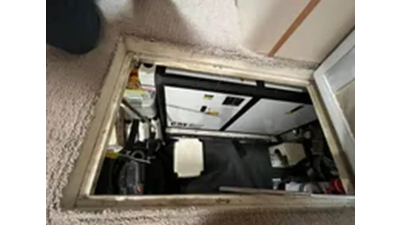 Купить яхту 1999 Hatteras 74 Sport Deck Motor Yacht в Shestakov Yacht Sales