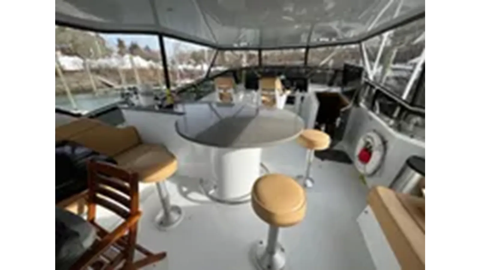 Лучшая цена на 1999 Hatteras 74 Sport Deck Motor Yacht 74 Sport Deck
