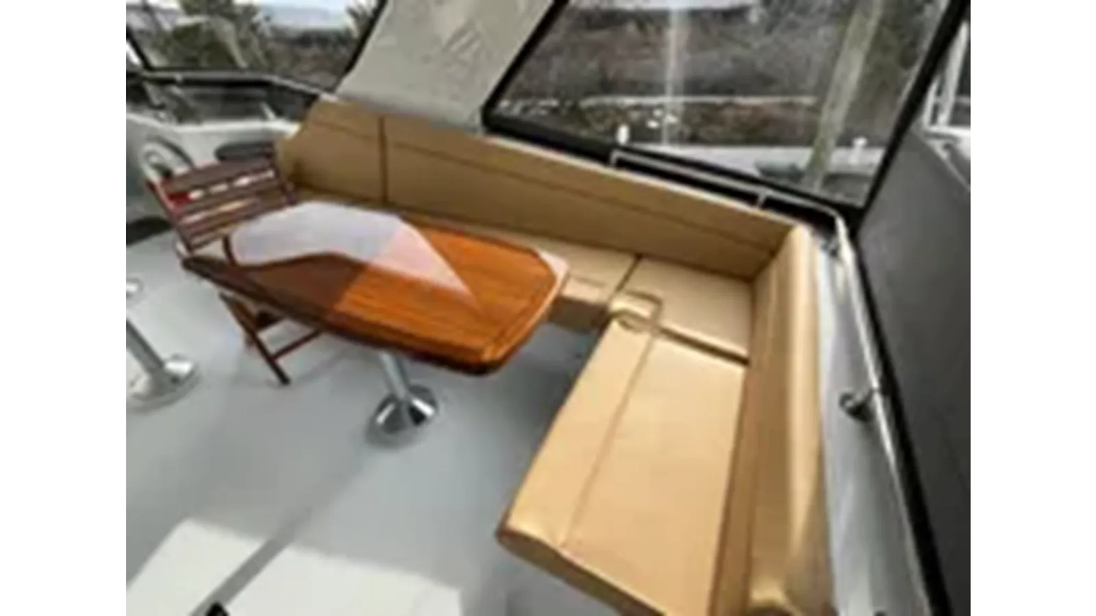 Купить яхту 1999 Hatteras 74 Sport Deck Motor Yacht - Hatteras в Shestakov Yacht Sales