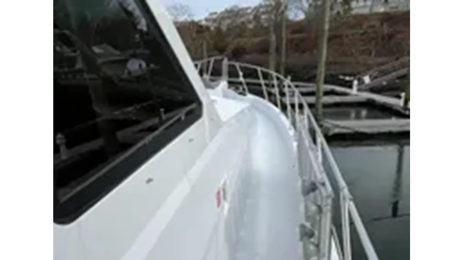 Лучшая цена на 1999 Hatteras 74 Sport Deck Motor Yacht