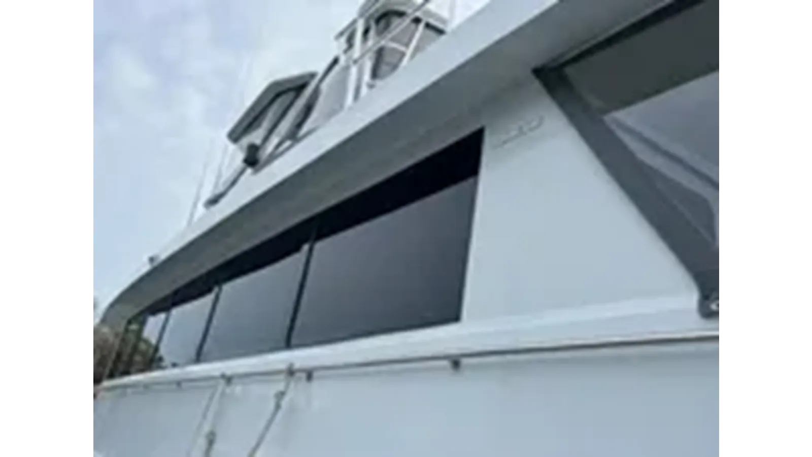 Купить яхту 1999 Hatteras 74 Sport Deck Motor Yacht - Hatteras в Shestakov Yacht Sales