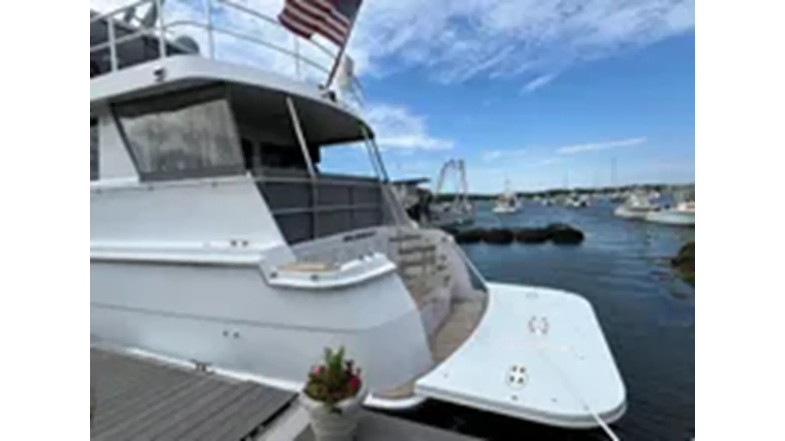 Лучшая цена на 1999 Hatteras 74 Sport Deck Motor Yacht - Hatteras