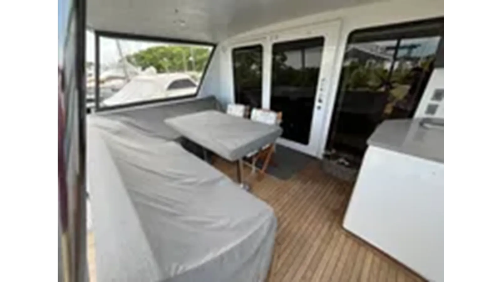 Лучшая цена на 1999 Hatteras 74 Sport Deck Motor Yacht - Hatteras