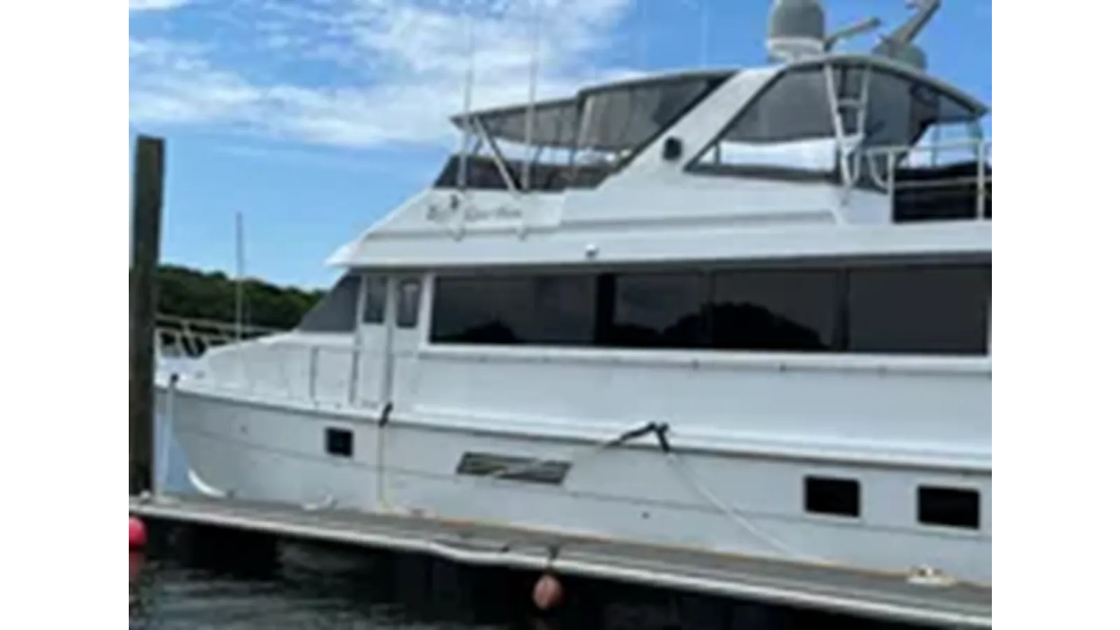 Купить яхту 1999 Hatteras 74 Sport Deck Motor Yacht в Shestakov Yacht Sales