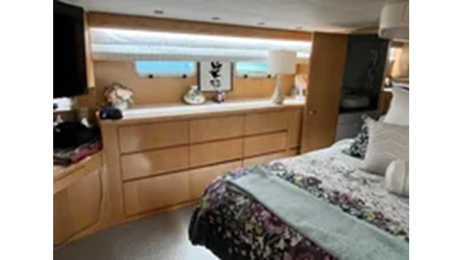 Стоимость яхты 1999 Hatteras 74 Sport Deck Motor Yacht
