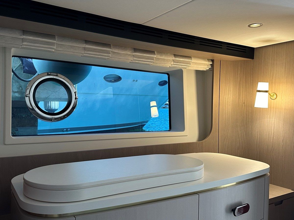 Стоимость яхты ZOOLAND - Azimut Yachts