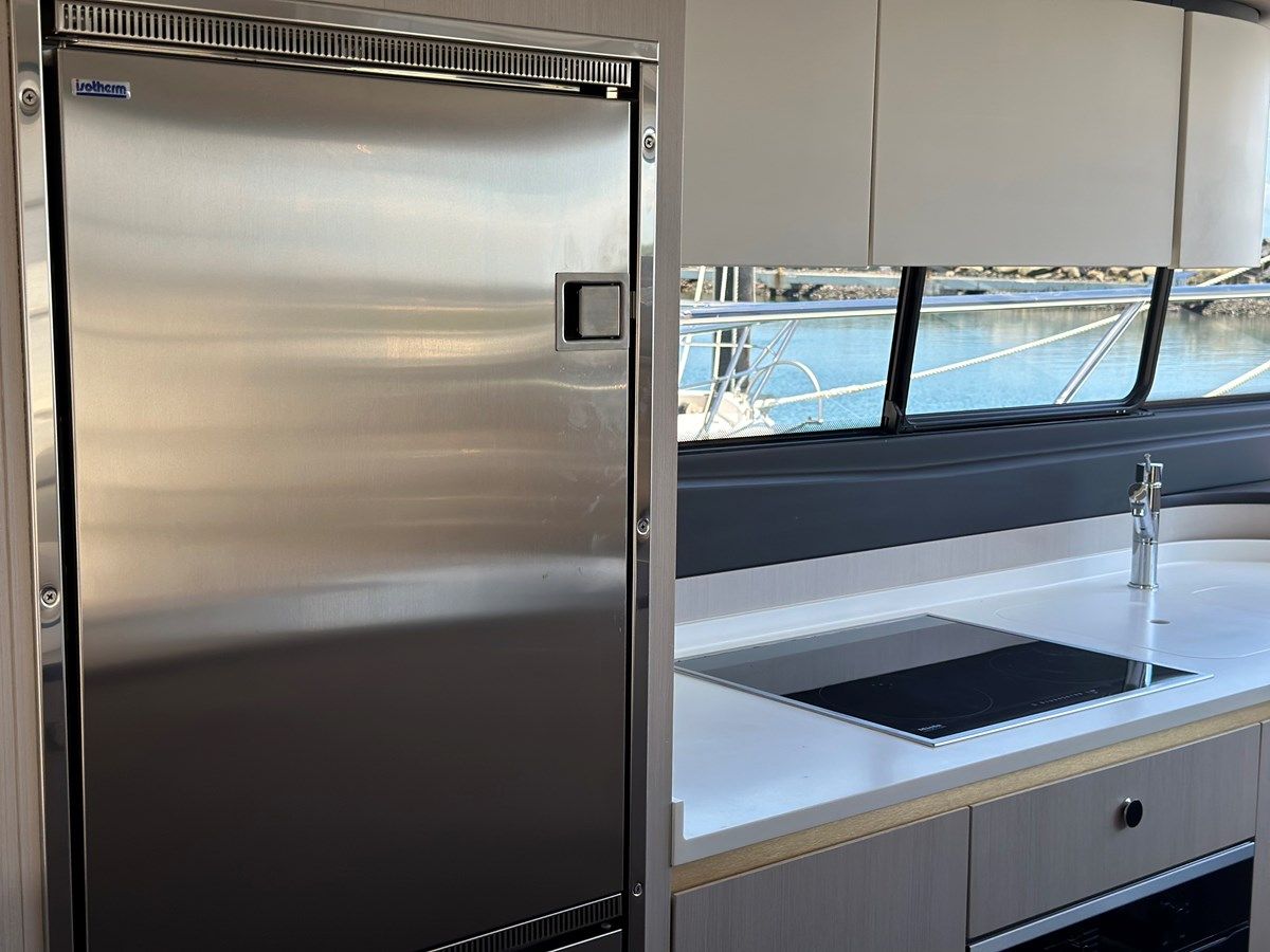 Продажа яхты ZOOLAND