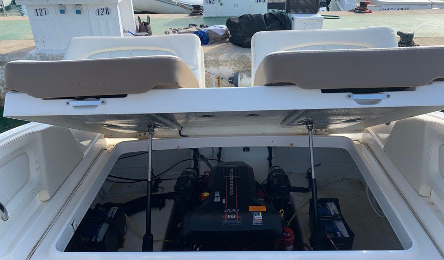 Buy a Chaparral 25 at Shestakov Yacht Sales