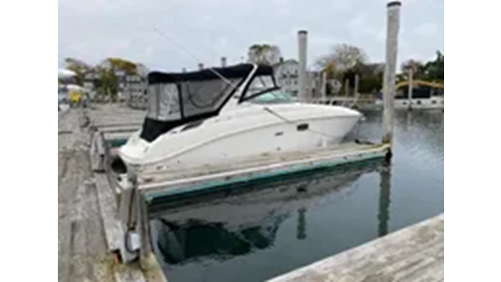 best yacht sales deals 2011 Sea Ray 280 Sundancer 2011