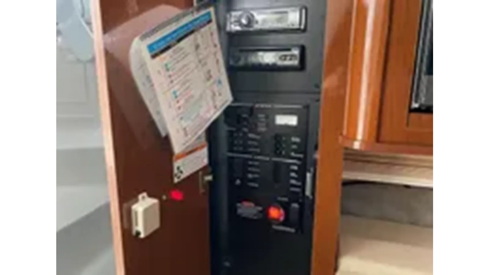 best yacht sales deals 2011 Sea Ray 280 Sundancer 28