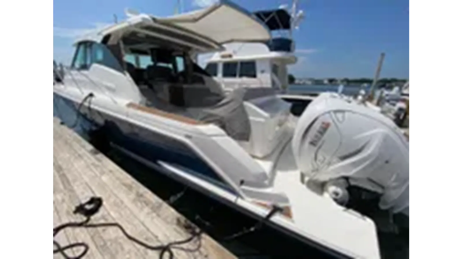 Buy a yacht 2021 Tiara Yachts 43 LE 43 LE