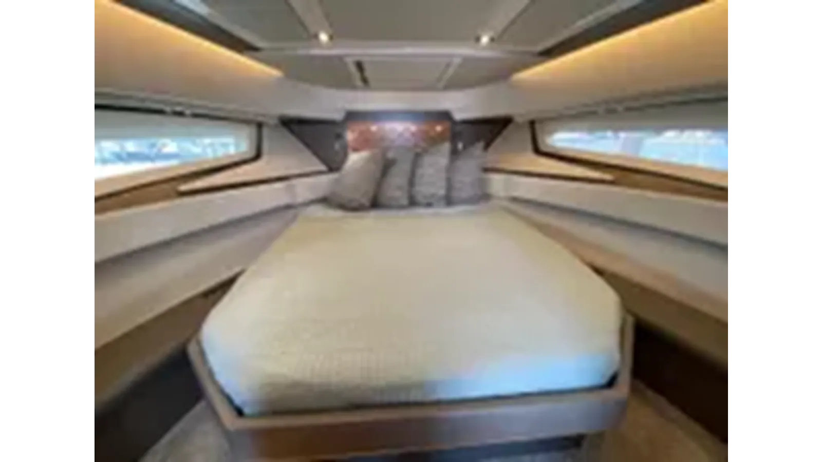 Buy a yacht 2021 Tiara Yachts 43 LE 43