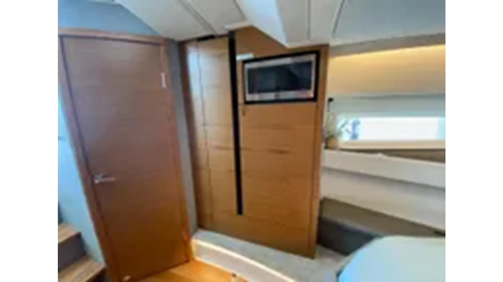 the best price on 2021 Tiara Yachts 43 LE 43