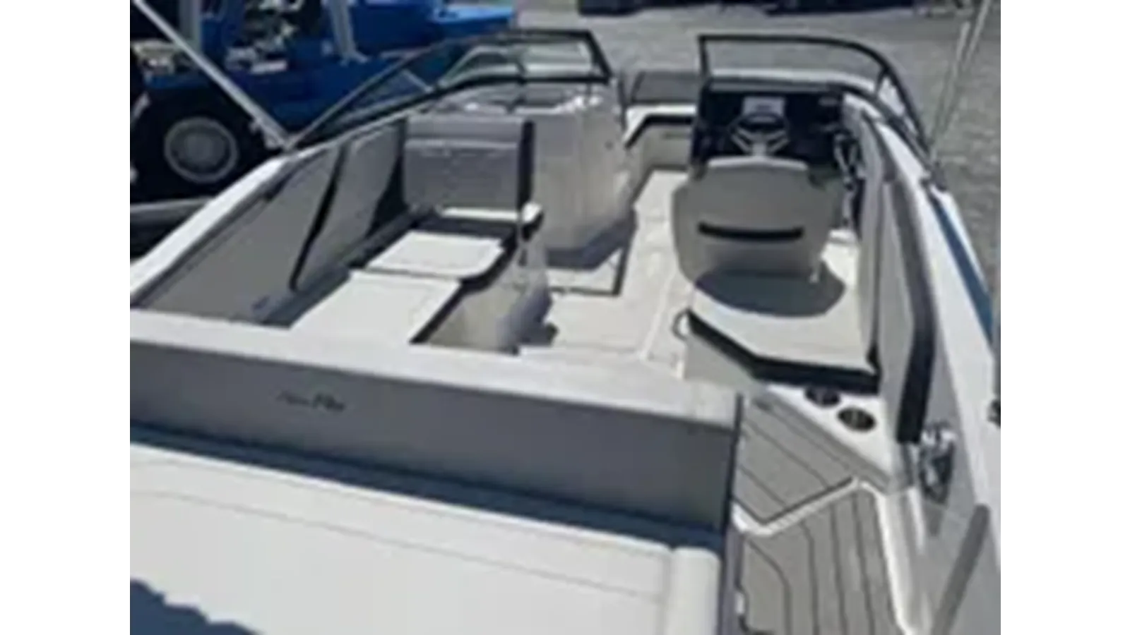 the best price on 2024 Sea Ray SPX 210 OB