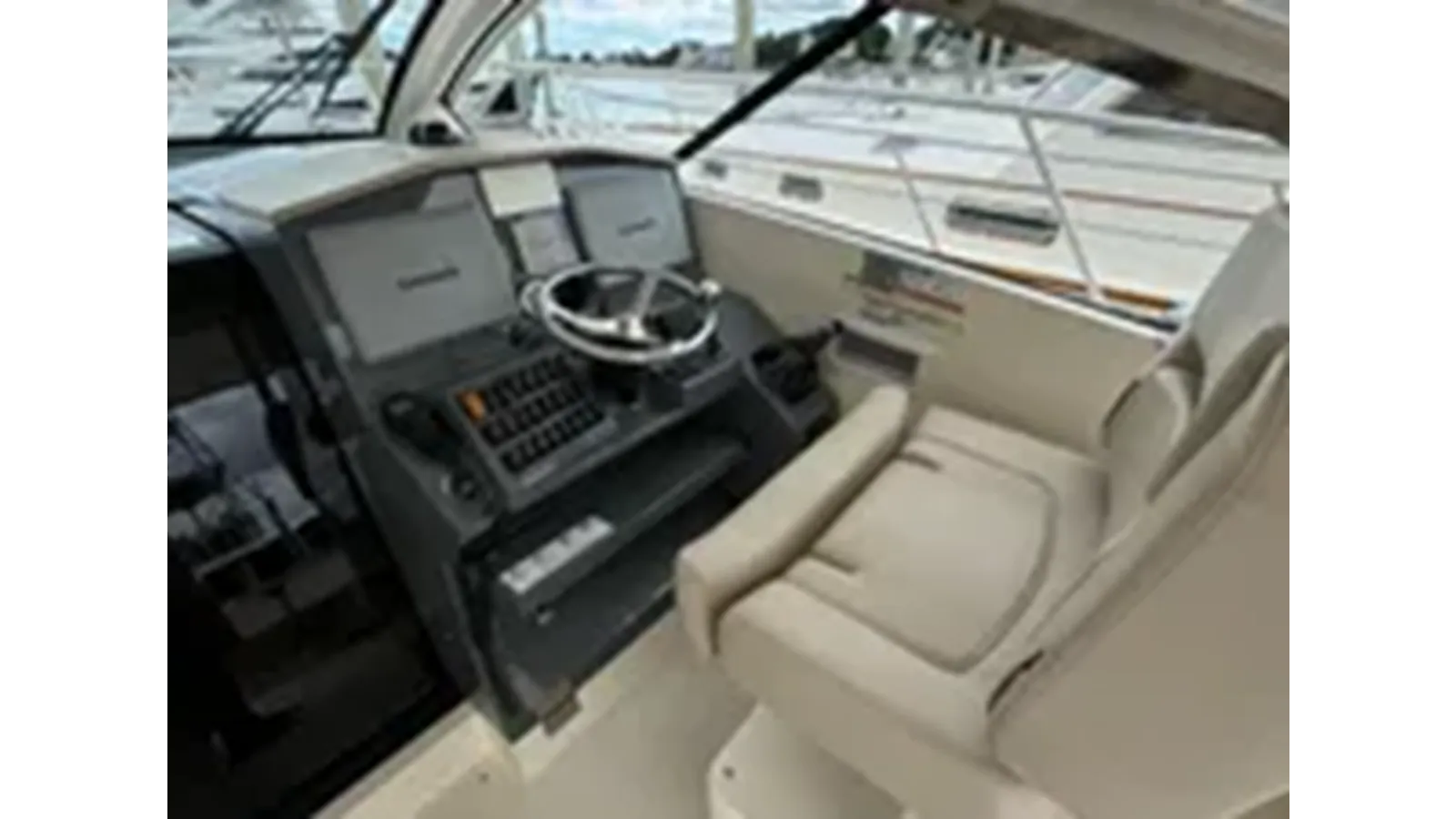 Продажа яхты 2014 Pursuit SC 365i Sport Coupe 2014