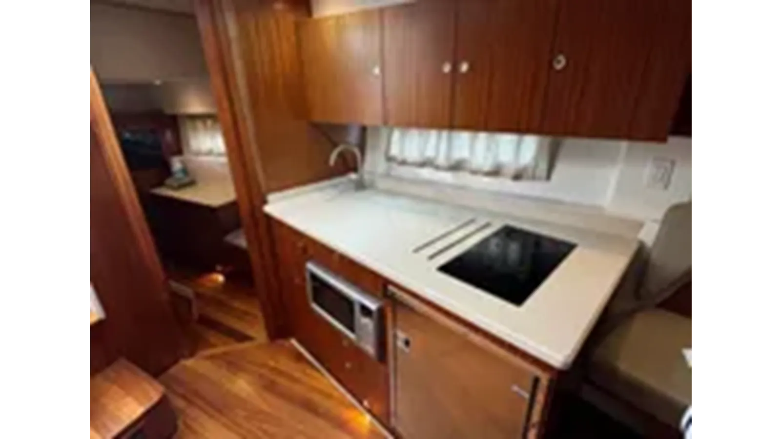 Продажа яхты 2014 Pursuit SC 365i Sport Coupe - PURSUIT BOATS