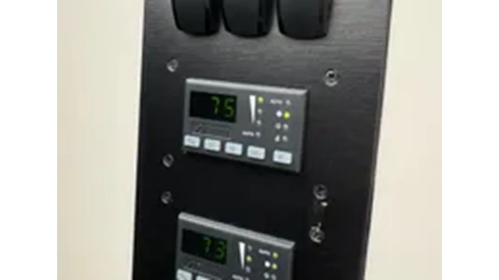 Купить яхту 2014 Pursuit SC 365i Sport Coupe 41 в Shestakov Yacht Sales