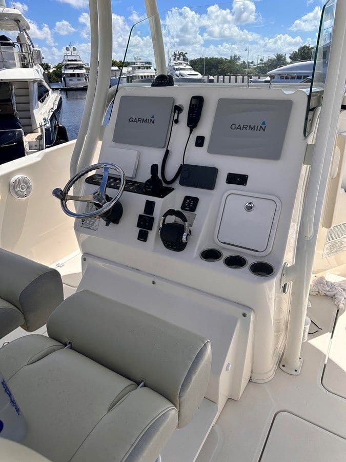 Buy a yacht CENTURY 3200 - CENTURY BOATS