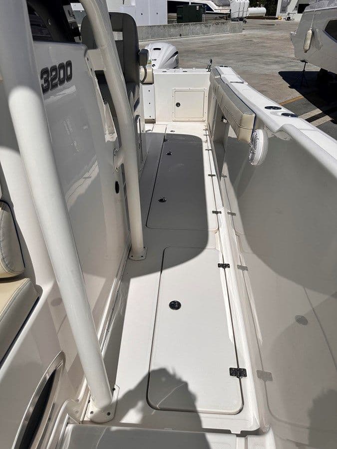 best yacht sales deals CENTURY 3200 32