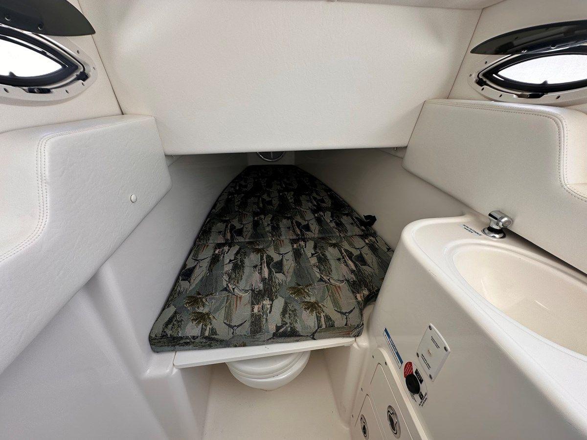 Buy a yacht CENTURY 3200 32