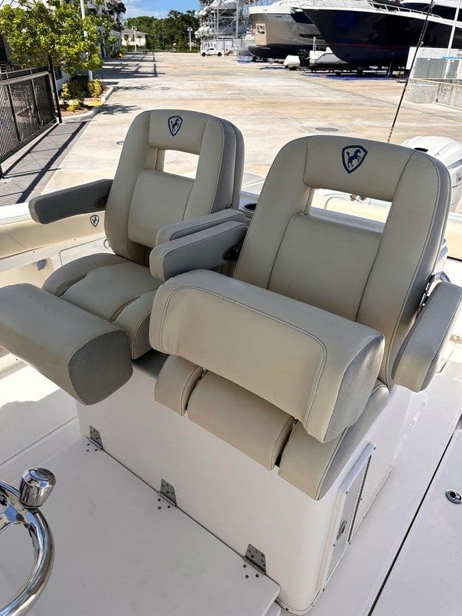 CENTURY 3200 - CENTURY BOATS price