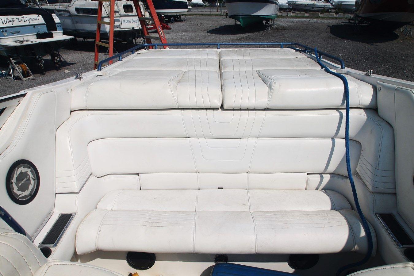 Buy a yacht Six Feet Deep 1999