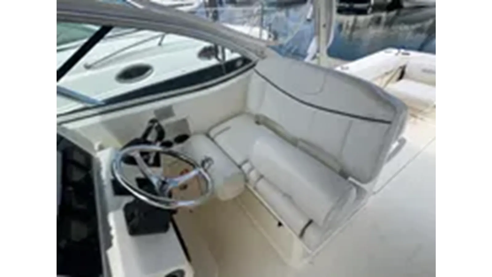 Продажа яхты 2009 World Cat 290 DC