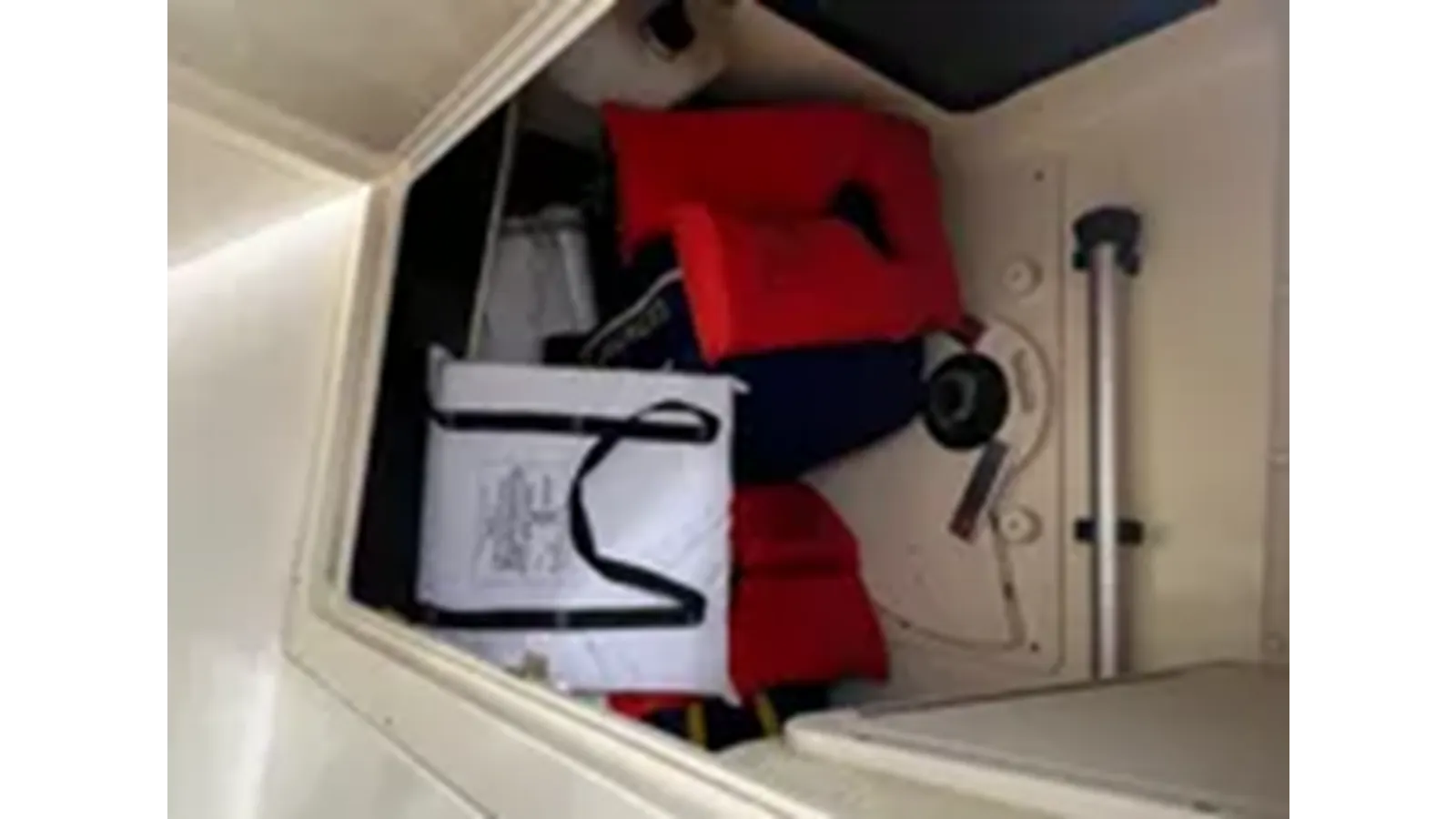 Лучшая цена на 2009 World Cat 290 DC 29