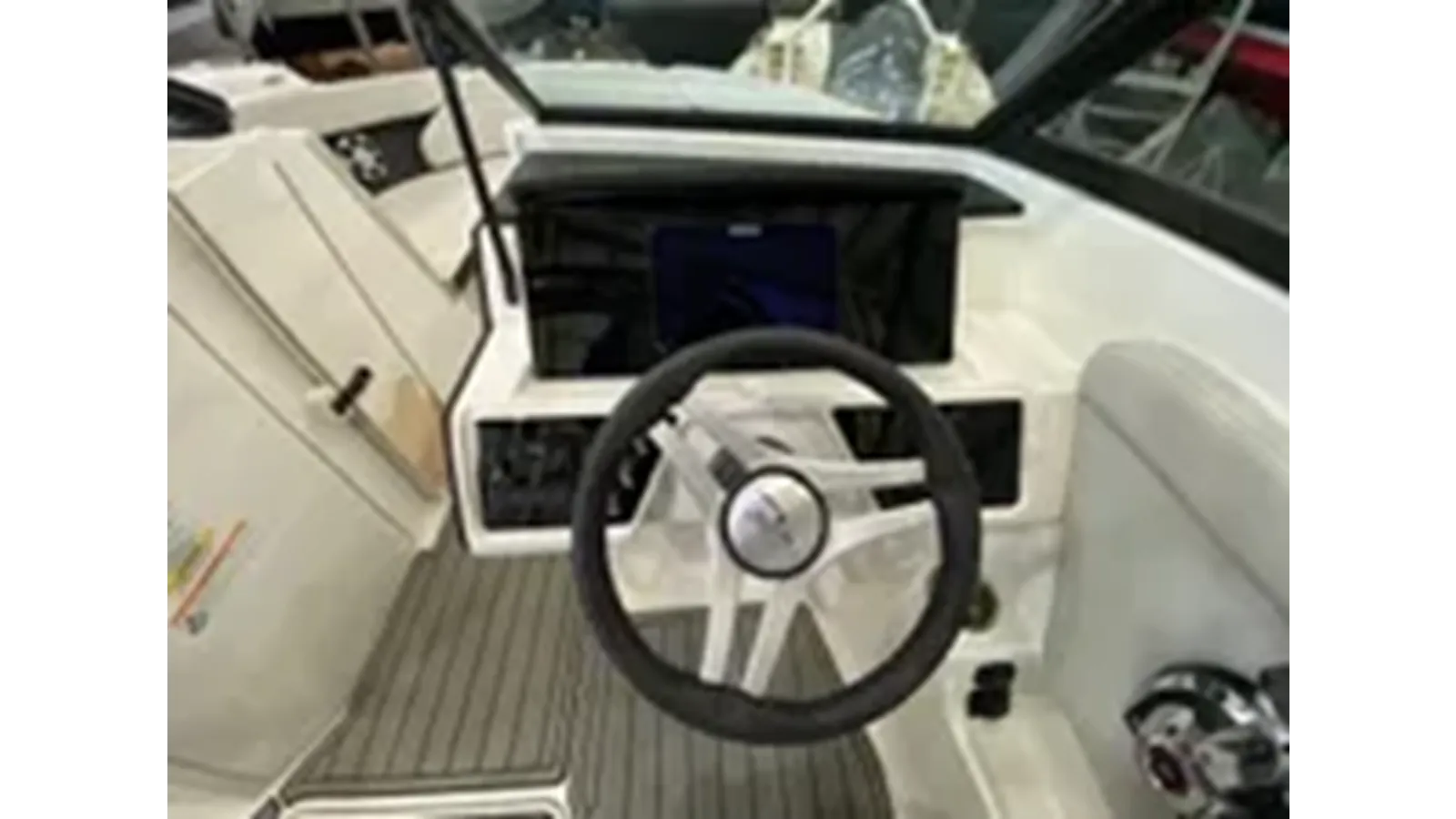 Лучшие предложения покупки яхты 2024 Sea Ray SPX 230 Outboard